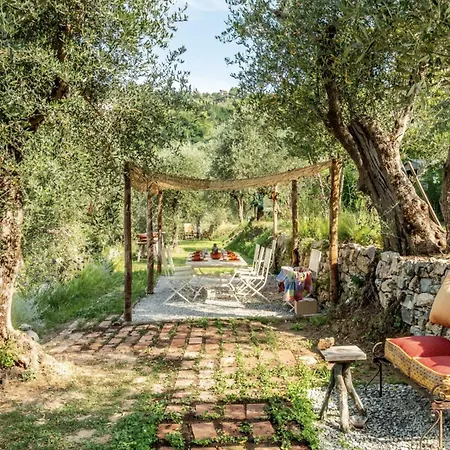 Sant'ansano לינה וארוחת בוקר 4*
